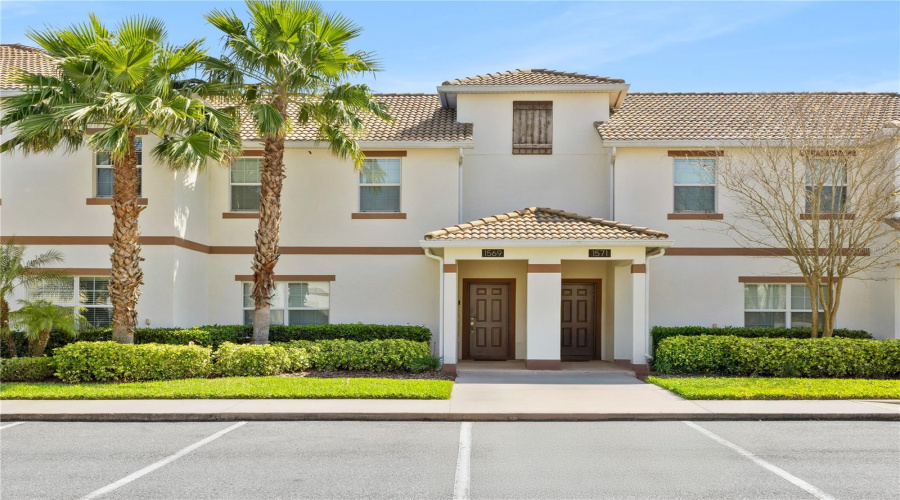DAVENPORT, Florida 33896, 4 Bedrooms Bedrooms, ,3 BathroomsBathrooms,Residential,For Sale,PLUNKER,0,MFRO6281303