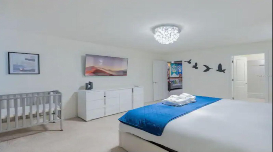 DAVENPORT, Florida 33897, 5 Bedrooms Bedrooms, ,4 BathroomsBathrooms,Residential,For Sale,PARADISE,0,MFRO6303324