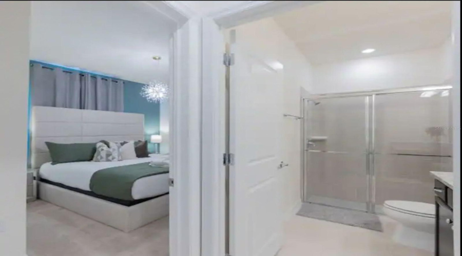 DAVENPORT, Florida 33897, 5 Bedrooms Bedrooms, ,4 BathroomsBathrooms,Residential,For Sale,PARADISE,0,MFRO6303324