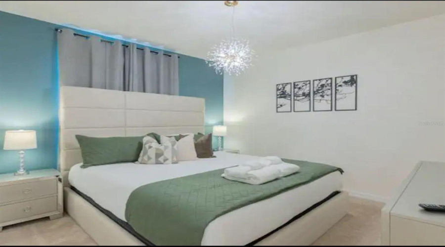 DAVENPORT, Florida 33897, 5 Bedrooms Bedrooms, ,4 BathroomsBathrooms,Residential,For Sale,PARADISE,0,MFRO6303324
