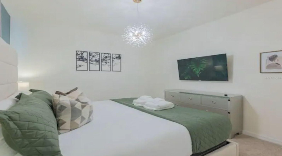 DAVENPORT, Florida 33897, 5 Bedrooms Bedrooms, ,4 BathroomsBathrooms,Residential,For Sale,PARADISE,0,MFRO6303324