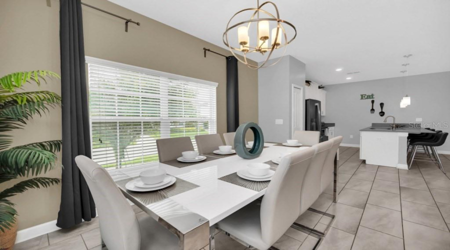 DAVENPORT, Florida 33896, 5 Bedrooms Bedrooms, ,4 BathroomsBathrooms,Residential,For Sale,DOGLEG,0,MFRO6281039