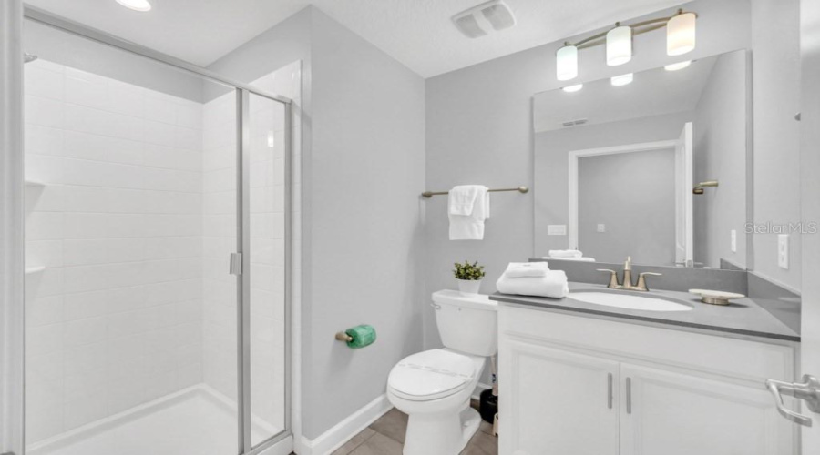 DAVENPORT, Florida 33896, 5 Bedrooms Bedrooms, ,4 BathroomsBathrooms,Residential,For Sale,DOGLEG,0,MFRO6281039