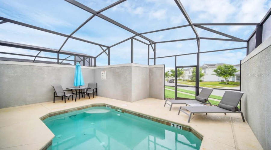 DAVENPORT, Florida 33896, 5 Bedrooms Bedrooms, ,4 BathroomsBathrooms,Residential,For Sale,DOGLEG,0,MFRO6281039