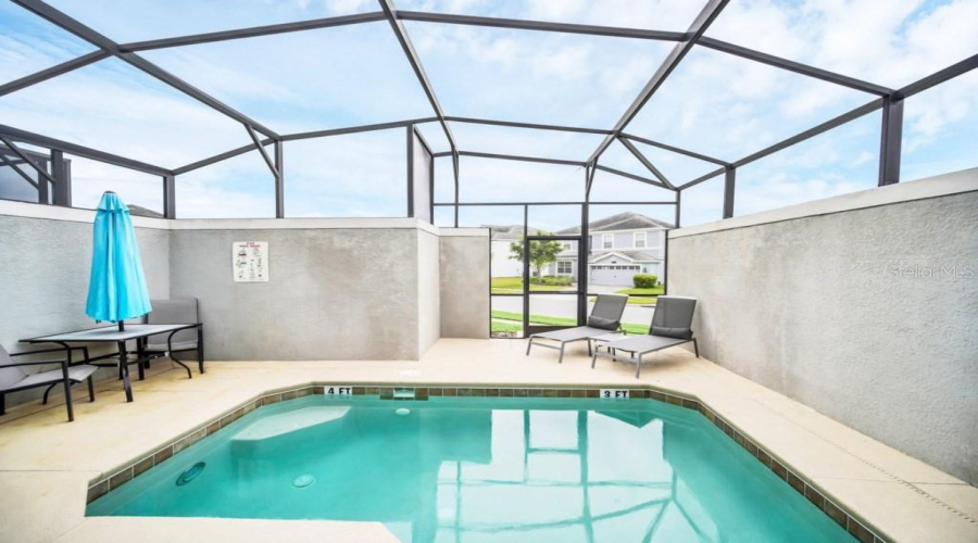 DAVENPORT, Florida 33896, 5 Bedrooms Bedrooms, ,4 BathroomsBathrooms,Residential,For Sale,DOGLEG,0,MFRO6281039