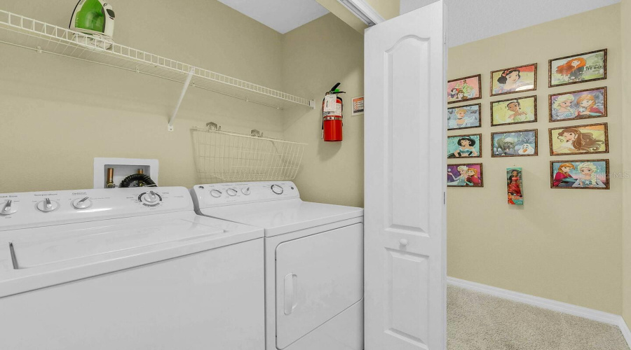 KISSIMMEE, Florida 34746, 4 Bedrooms Bedrooms, ,3 BathroomsBathrooms,Residential,For Sale,CLOCK TOWER,0,MFRO6340940