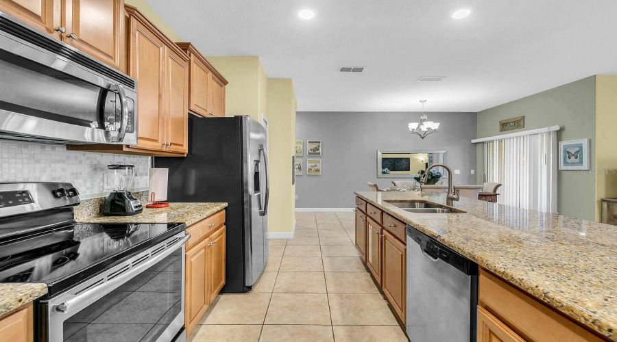 KISSIMMEE, Florida 34746, 4 Bedrooms Bedrooms, ,3 BathroomsBathrooms,Residential,For Sale,CLOCK TOWER,0,MFRO6340940