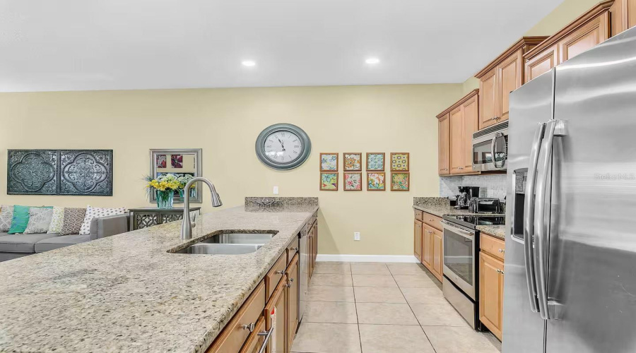KISSIMMEE, Florida 34746, 4 Bedrooms Bedrooms, ,3 BathroomsBathrooms,Residential,For Sale,CLOCK TOWER,0,MFRO6340940