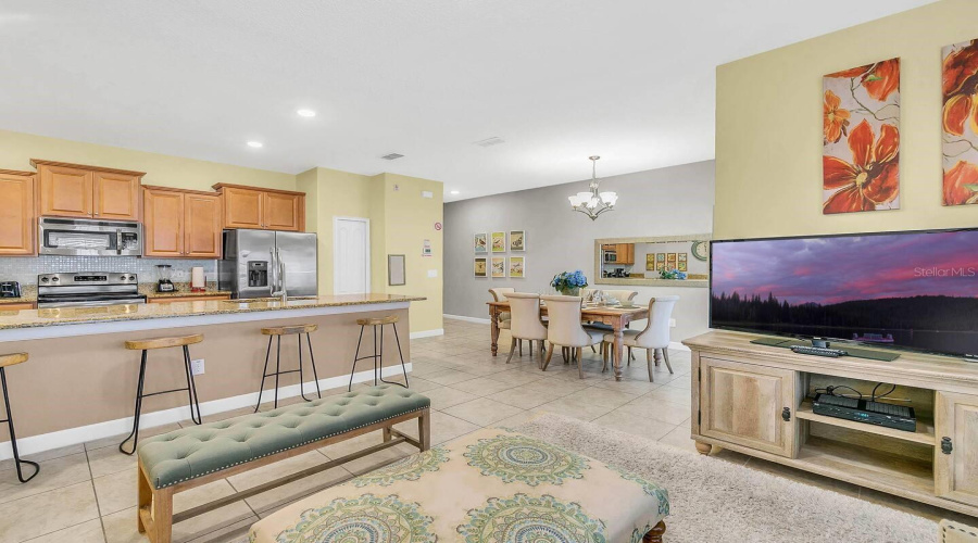 KISSIMMEE, Florida 34746, 4 Bedrooms Bedrooms, ,3 BathroomsBathrooms,Residential,For Sale,CLOCK TOWER,0,MFRO6340940