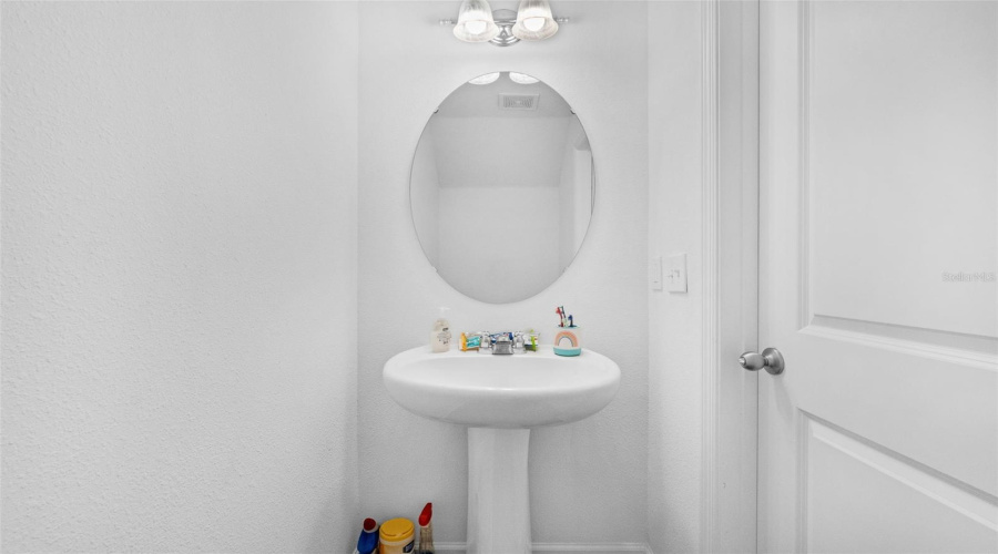 DAVENPORT, Florida 33837, 3 Bedrooms Bedrooms, ,2 BathroomsBathrooms,Residential,For Sale,MADISON,0,MFRO6340713