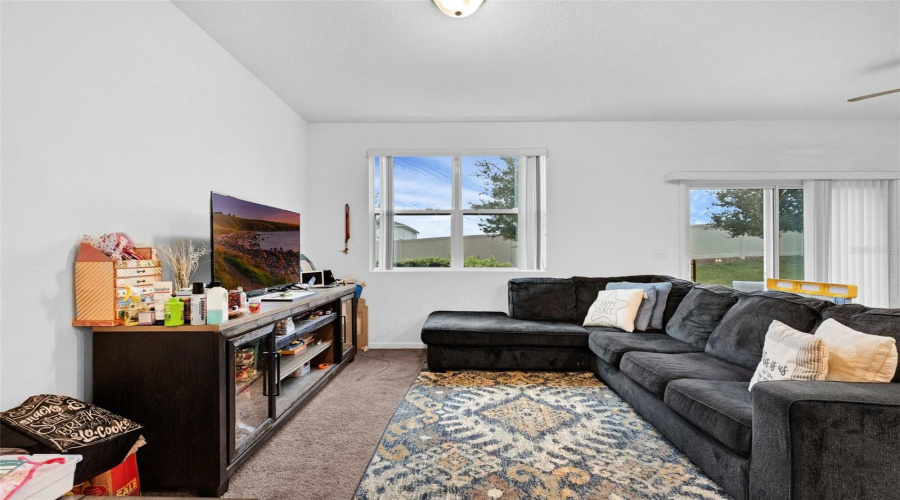 DAVENPORT, Florida 33837, 3 Bedrooms Bedrooms, ,2 BathroomsBathrooms,Residential,For Sale,MADISON,0,MFRO6340713