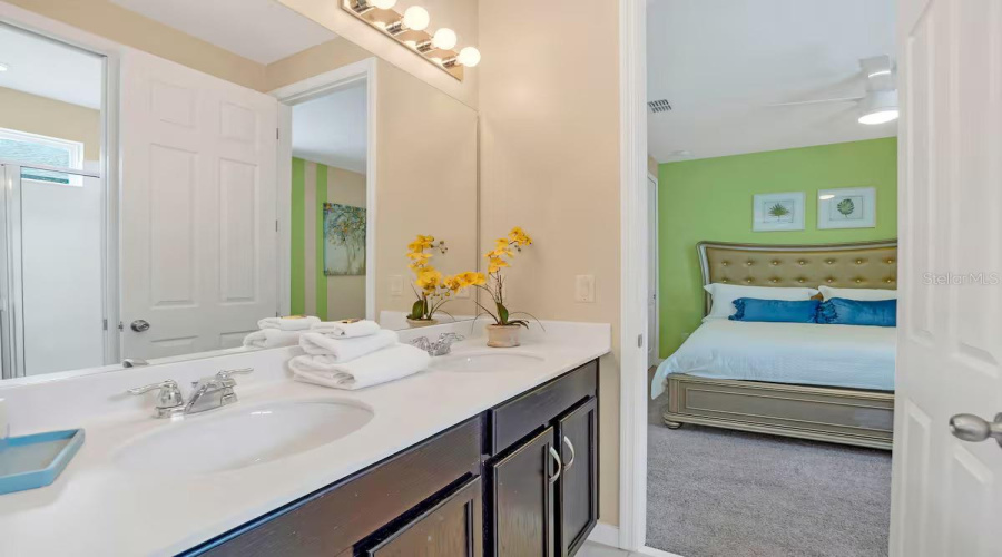 KISSIMMEE, Florida 34747, 9 Bedrooms Bedrooms, ,6 BathroomsBathrooms,Residential,For Sale,NASSAU POINT,0,MFRO6340416