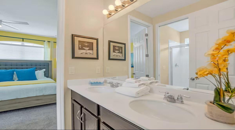 KISSIMMEE, Florida 34747, 9 Bedrooms Bedrooms, ,6 BathroomsBathrooms,Residential,For Sale,NASSAU POINT,0,MFRO6340416