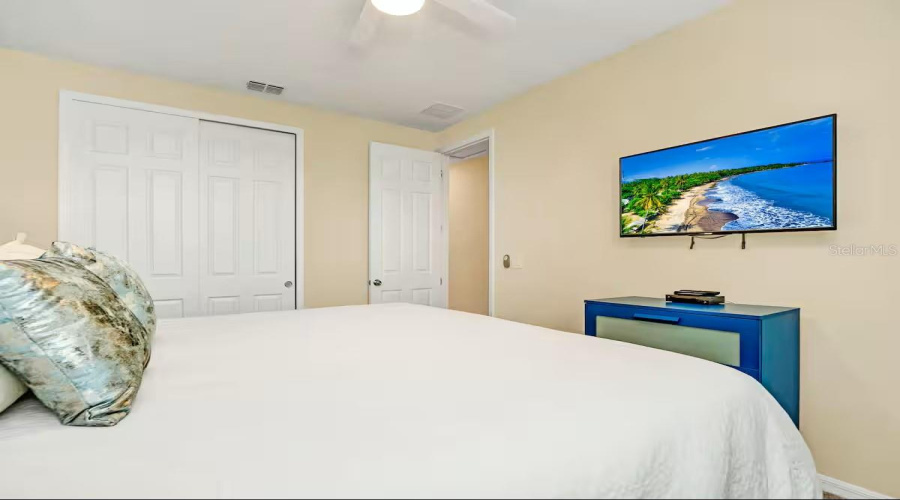KISSIMMEE, Florida 34747, 9 Bedrooms Bedrooms, ,6 BathroomsBathrooms,Residential,For Sale,NASSAU POINT,0,MFRO6340416