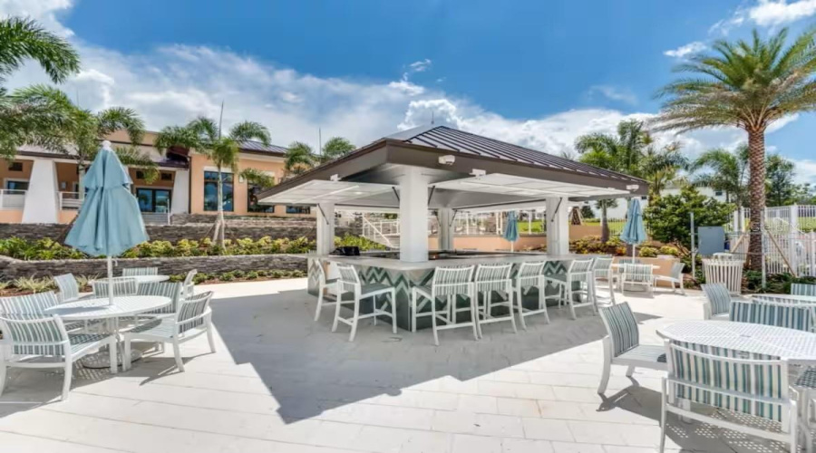 Solara Tiki Bar