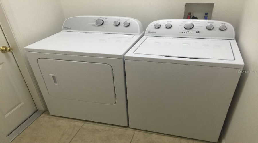 DAVENPORT, Florida 33896, 3 Bedrooms Bedrooms, ,2 BathroomsBathrooms,Residential,For Sale,PARADISE WOODS CT,0,MFRS5133948