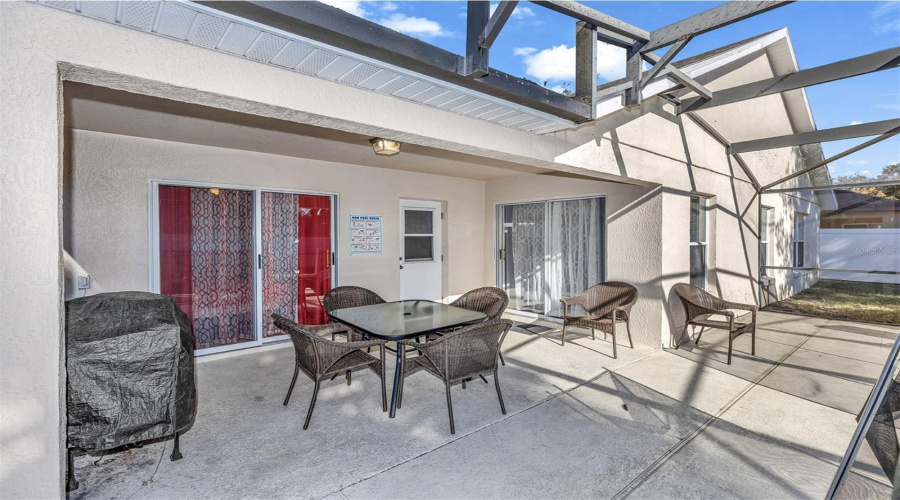 DAVENPORT, Florida 33896, 3 Bedrooms Bedrooms, ,2 BathroomsBathrooms,Residential,For Sale,PARADISE WOODS CT,0,MFRS5133948