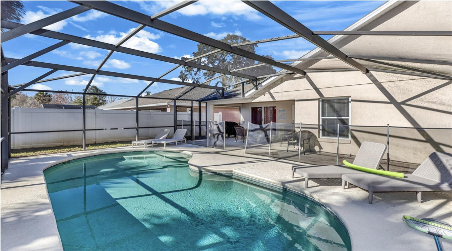 DAVENPORT, Florida 33896, 3 Bedrooms Bedrooms, ,2 BathroomsBathrooms,Residential,For Sale,PARADISE WOODS CT,0,MFRS5133948