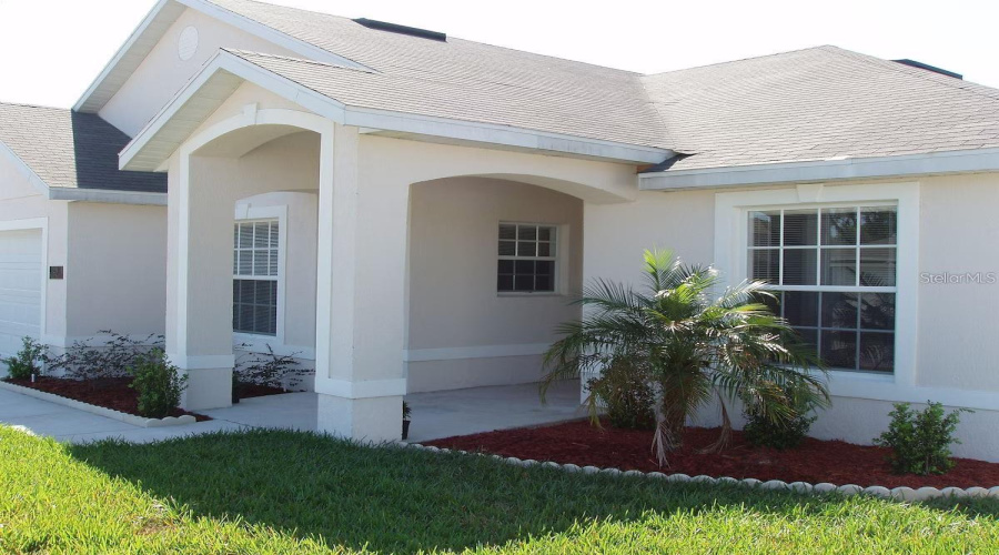 DAVENPORT, Florida 33896, 3 Bedrooms Bedrooms, ,2 BathroomsBathrooms,Residential,For Sale,PARADISE WOODS CT,0,MFRS5133948