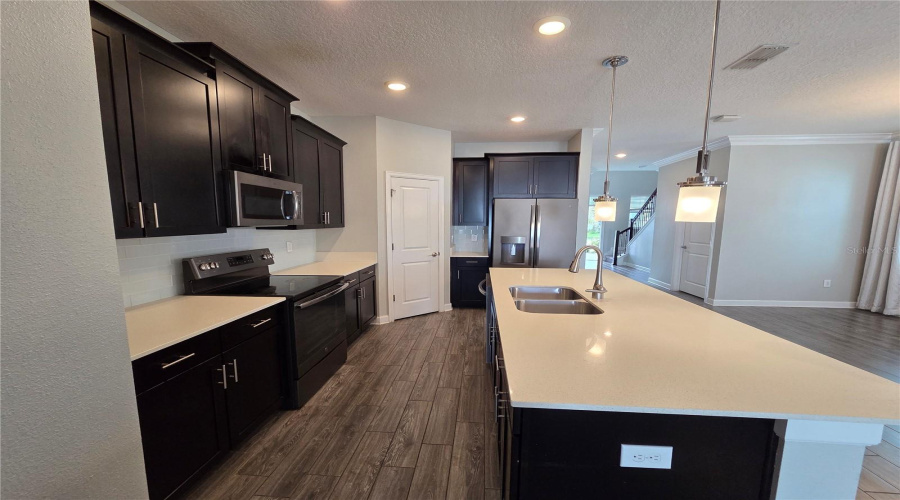KISSIMMEE, Florida 34746, 5 Bedrooms Bedrooms, ,3 BathroomsBathrooms,Residential,For Sale,BALLAD,0,MFRO6341240