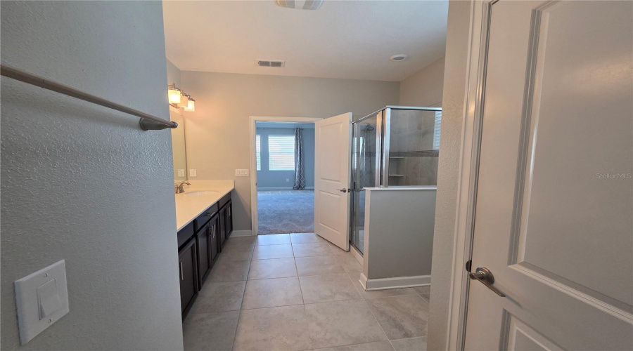 KISSIMMEE, Florida 34746, 5 Bedrooms Bedrooms, ,3 BathroomsBathrooms,Residential,For Sale,BALLAD,0,MFRO6341240