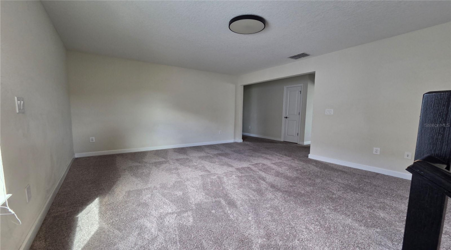 KISSIMMEE, Florida 34746, 5 Bedrooms Bedrooms, ,3 BathroomsBathrooms,Residential,For Sale,BALLAD,0,MFRO6341240