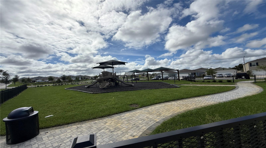 DAVENPORT, Florida 33837, 4 Bedrooms Bedrooms, ,2 BathroomsBathrooms,Residential,For Sale,ANGEL FALLS,0,MFRO6341096