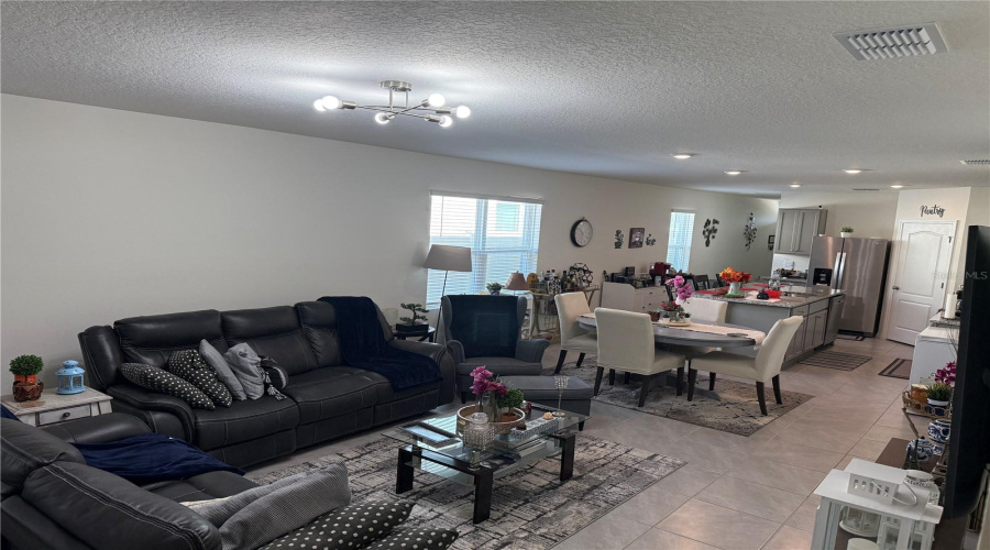 DAVENPORT, Florida 33837, 4 Bedrooms Bedrooms, ,2 BathroomsBathrooms,Residential,For Sale,ANGEL FALLS,0,MFRO6341096