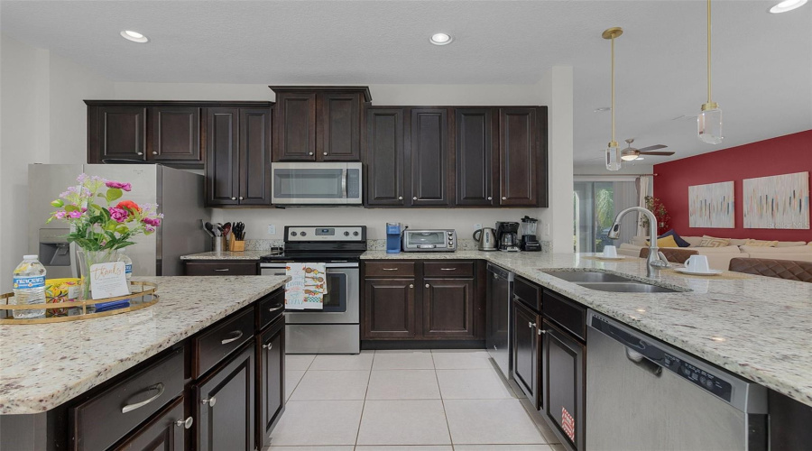 KISSIMMEE, Florida 34747, 6 Bedrooms Bedrooms, ,6 BathroomsBathrooms,Residential,For Sale,MARKER,0,MFRS5133945