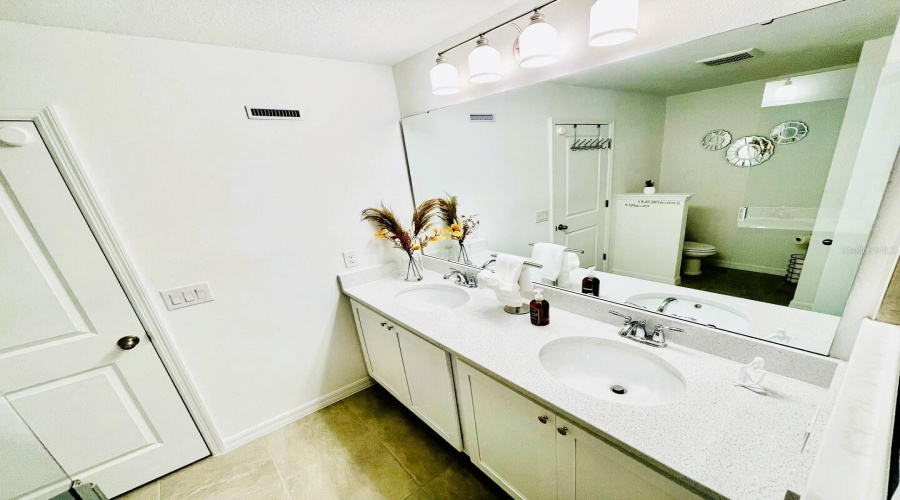 DAVENPORT, Florida 33896, 3 Bedrooms Bedrooms, ,2 BathroomsBathrooms,Residential,For Sale,PLANTATION LANE,0,MFRO6341335
