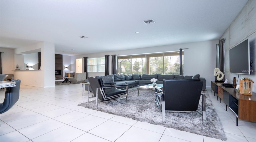 KISSIMMEE, Florida 34747, 9 Bedrooms Bedrooms, ,6 BathroomsBathrooms,Residential,For Sale,SUNSHINE RIDGE,0,MFRO6341342