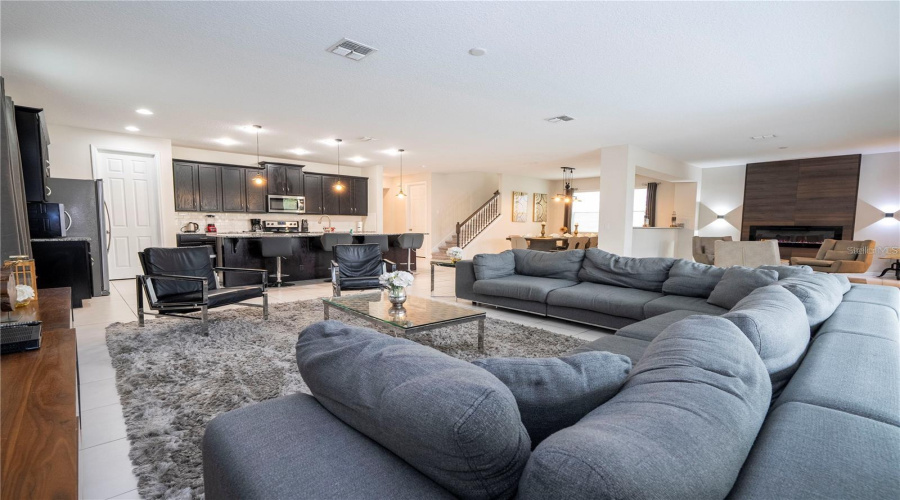 KISSIMMEE, Florida 34747, 9 Bedrooms Bedrooms, ,6 BathroomsBathrooms,Residential,For Sale,SUNSHINE RIDGE,0,MFRO6341342