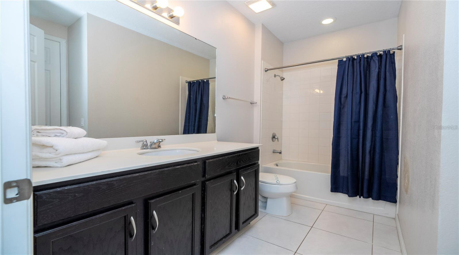 KISSIMMEE, Florida 34747, 9 Bedrooms Bedrooms, ,6 BathroomsBathrooms,Residential,For Sale,SUNSHINE RIDGE,0,MFRO6341342