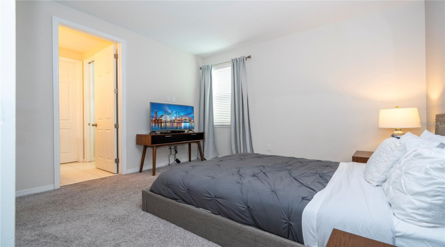 KISSIMMEE, Florida 34747, 9 Bedrooms Bedrooms, ,6 BathroomsBathrooms,Residential,For Sale,SUNSHINE RIDGE,0,MFRO6341342