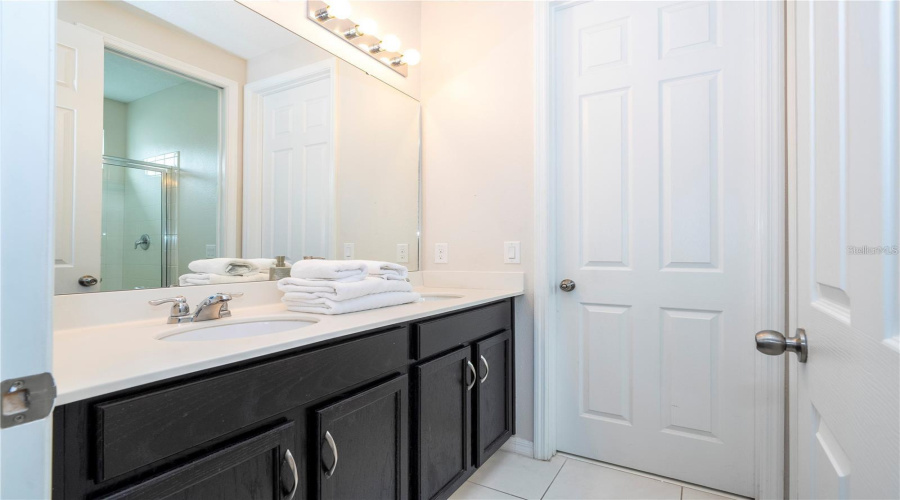 KISSIMMEE, Florida 34747, 9 Bedrooms Bedrooms, ,6 BathroomsBathrooms,Residential,For Sale,SUNSHINE RIDGE,0,MFRO6341342