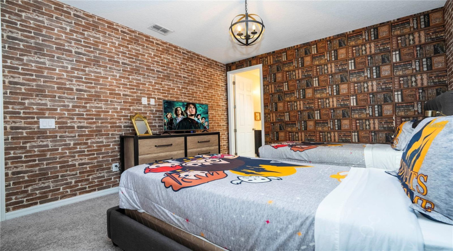 KISSIMMEE, Florida 34747, 9 Bedrooms Bedrooms, ,6 BathroomsBathrooms,Residential,For Sale,SUNSHINE RIDGE,0,MFRO6341342