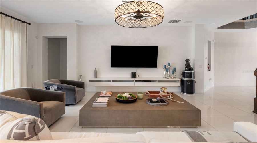 ORLANDO, Florida 32836, 6 Bedrooms Bedrooms, ,6 BathroomsBathrooms,Residential,For Sale,KARWICK,0,MFRO6341120