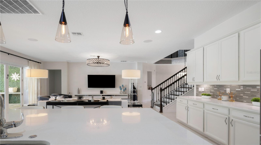 ORLANDO, Florida 32836, 6 Bedrooms Bedrooms, ,6 BathroomsBathrooms,Residential,For Sale,KARWICK,0,MFRO6341120