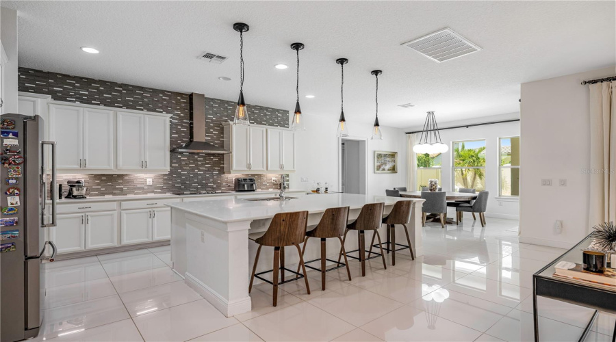 ORLANDO, Florida 32836, 6 Bedrooms Bedrooms, ,6 BathroomsBathrooms,Residential,For Sale,KARWICK,0,MFRO6341120