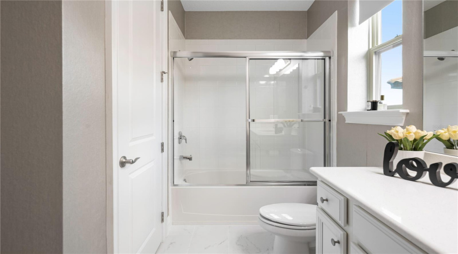ORLANDO, Florida 32836, 6 Bedrooms Bedrooms, ,6 BathroomsBathrooms,Residential,For Sale,KARWICK,0,MFRO6341120