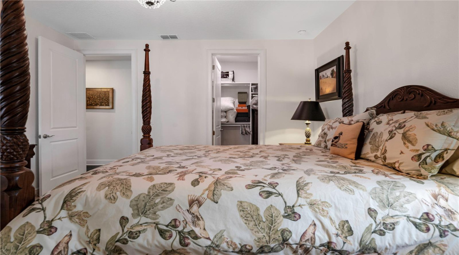 ORLANDO, Florida 32836, 6 Bedrooms Bedrooms, ,6 BathroomsBathrooms,Residential,For Sale,KARWICK,0,MFRO6341120