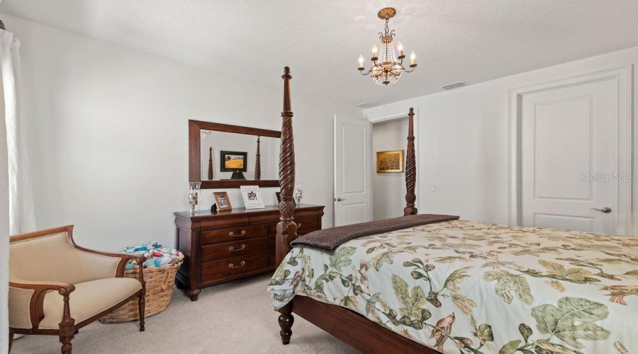 ORLANDO, Florida 32836, 6 Bedrooms Bedrooms, ,6 BathroomsBathrooms,Residential,For Sale,KARWICK,0,MFRO6341120