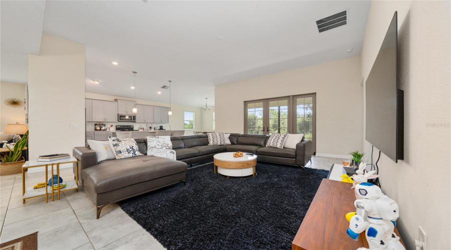 FAMILY ROOM