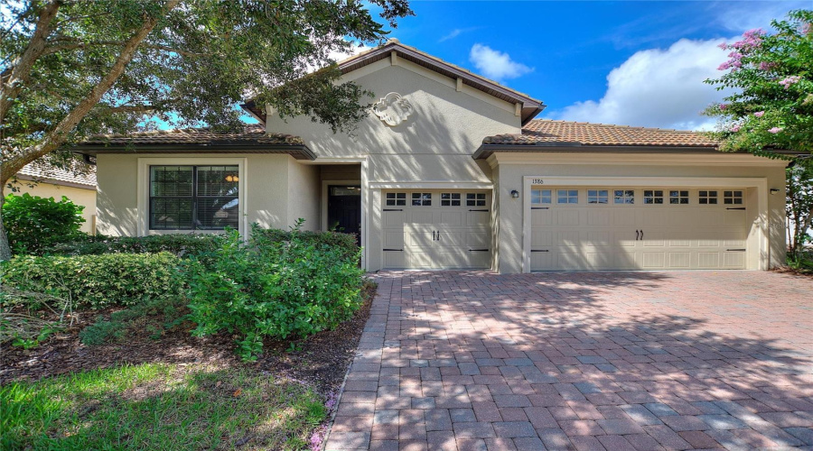 DAVENPORT, Florida 33896, 4 Bedrooms Bedrooms, ,3 BathroomsBathrooms,Residential,For Sale,PALMETTO DUNES,0,MFRS5133929