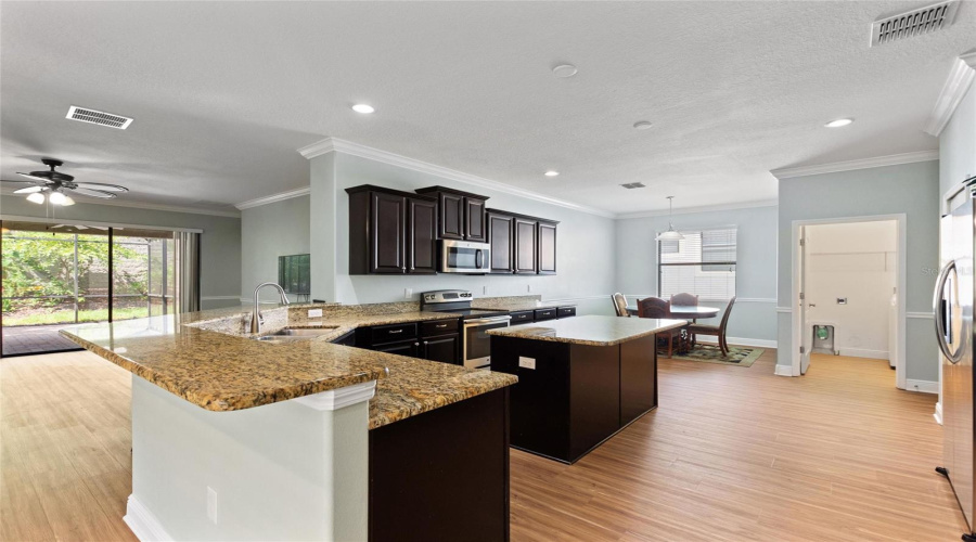 DAVENPORT, Florida 33896, 4 Bedrooms Bedrooms, ,3 BathroomsBathrooms,Residential,For Sale,PALMETTO DUNES,0,MFRS5133929