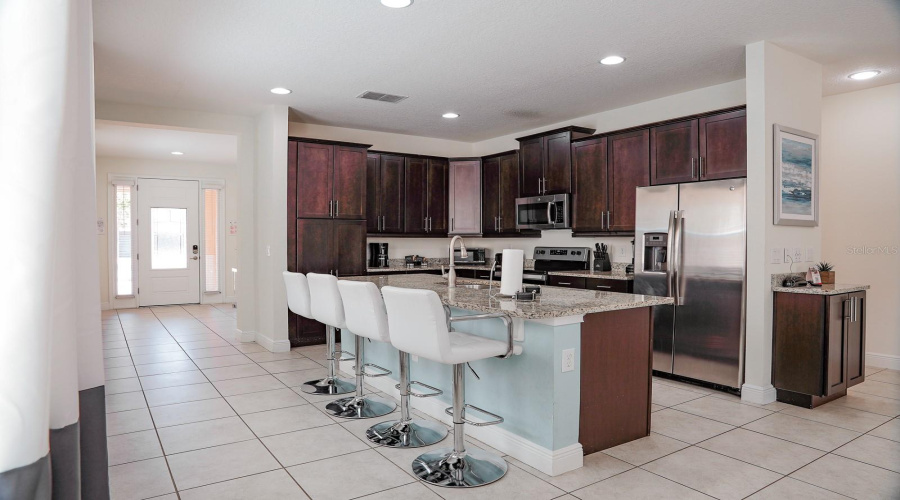 KISSIMMEE, Florida 34747, 8 Bedrooms Bedrooms, ,7 BathroomsBathrooms,Residential,For Sale,PENDANT,0,MFRO6340878