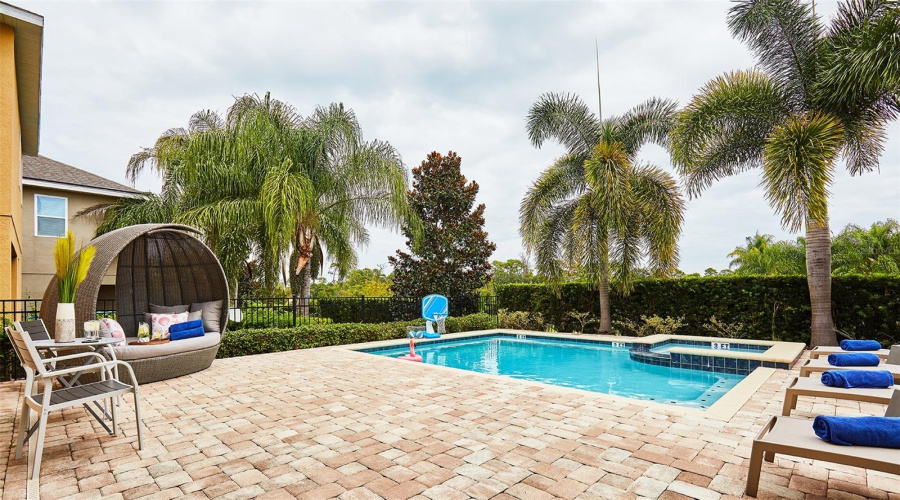 KISSIMMEE, Florida 34747, 8 Bedrooms Bedrooms, ,7 BathroomsBathrooms,Residential,For Sale,PENDANT,0,MFRO6340878
