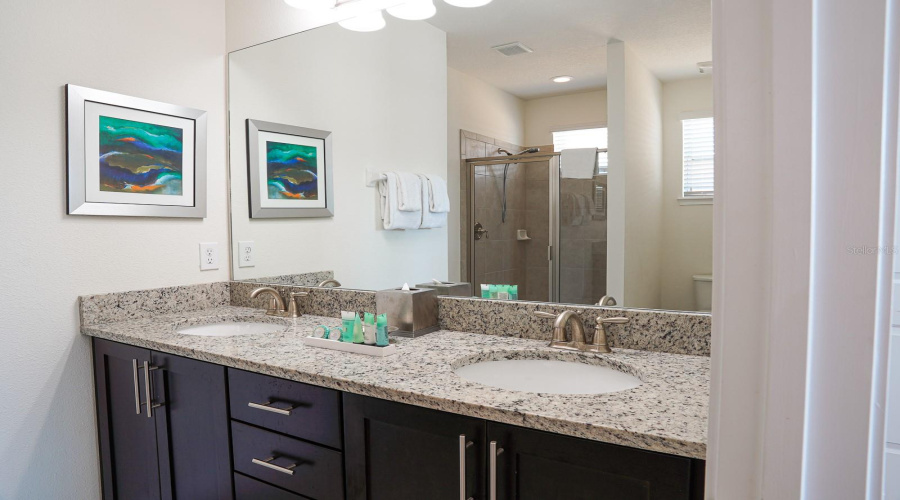 KISSIMMEE, Florida 34747, 8 Bedrooms Bedrooms, ,7 BathroomsBathrooms,Residential,For Sale,PENDANT,0,MFRO6340878