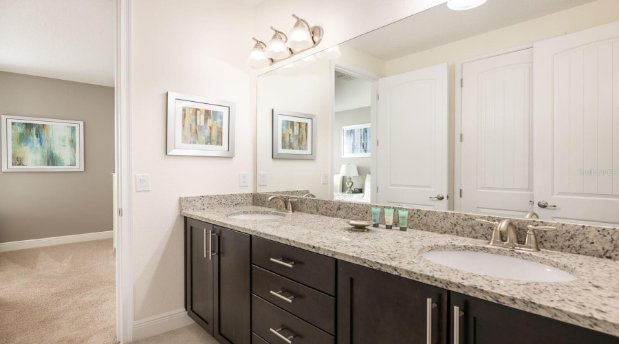 KISSIMMEE, Florida 34747, 8 Bedrooms Bedrooms, ,7 BathroomsBathrooms,Residential,For Sale,PENDANT,0,MFRO6340878