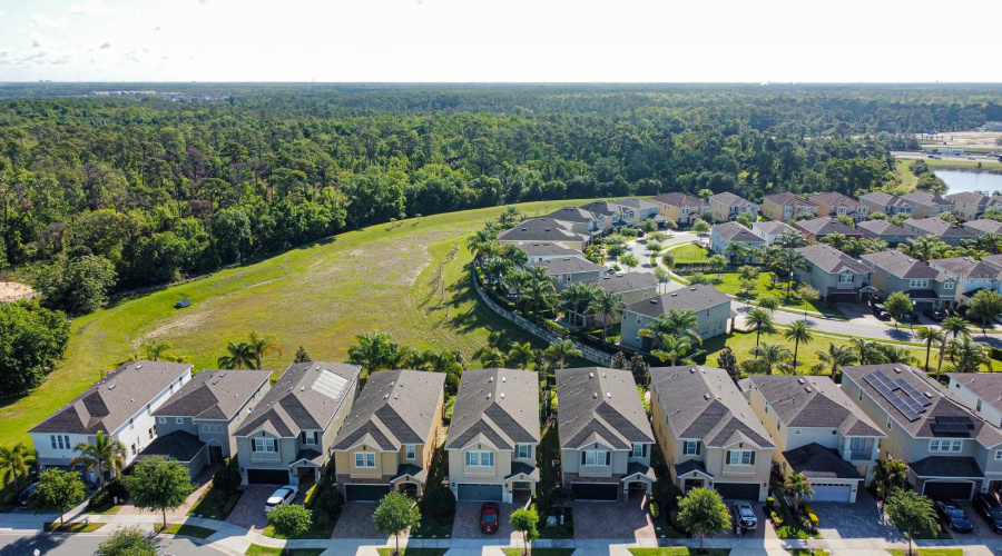 KISSIMMEE, Florida 34747, 8 Bedrooms Bedrooms, ,7 BathroomsBathrooms,Residential,For Sale,PENDANT,0,MFRO6340878